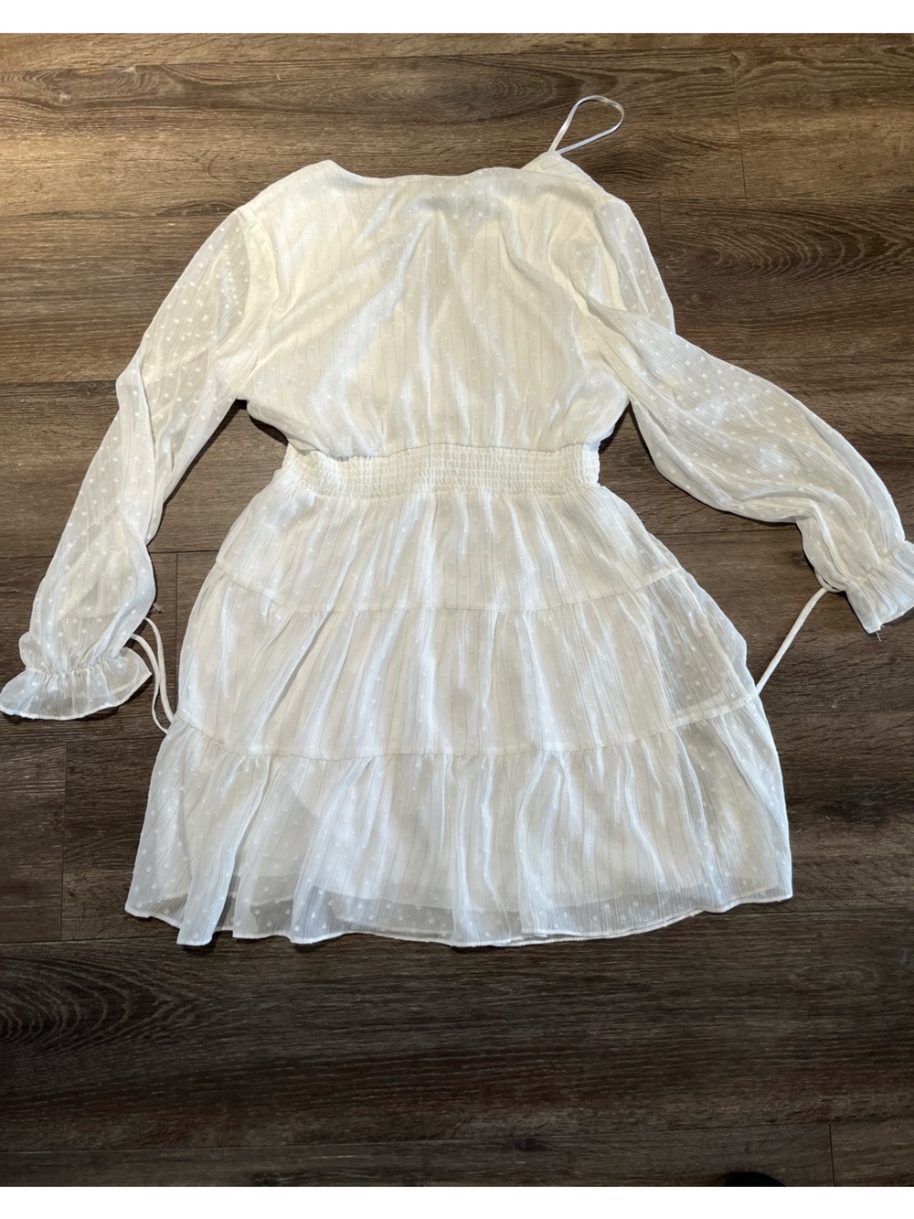 City Studio White Tiered Long-Sleeve V-Neck Dress - Picture 2 of 7